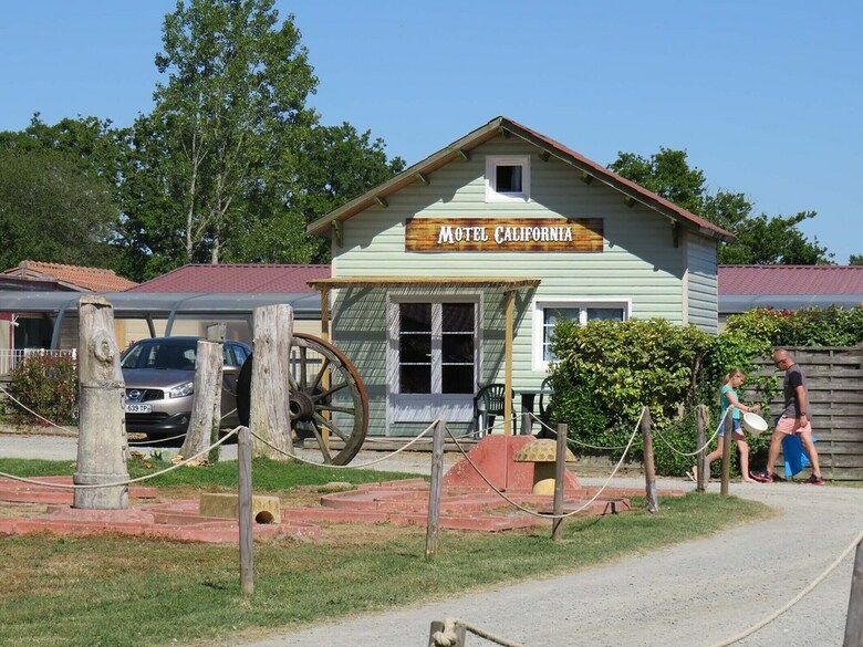 Les P'tites Maisons Dans La Prairie