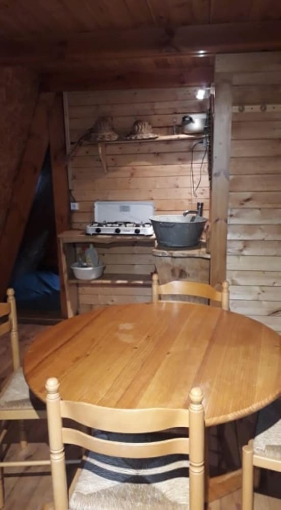 Les P'tites Maisons Dans La Prairie