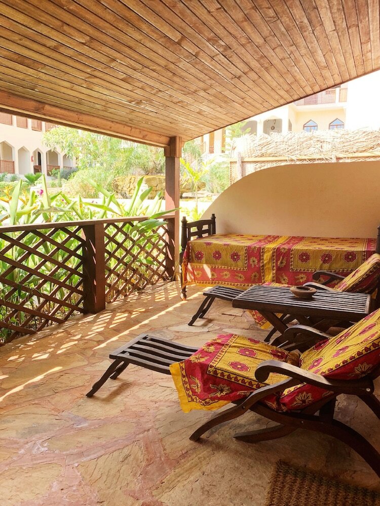 Kendwa Rocks Beach Hotel