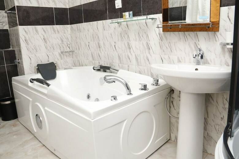 Reiz Continental Hotel Abuja