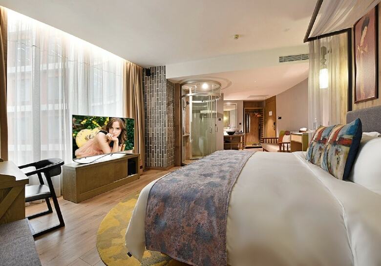 Mehood Lestie Hotel