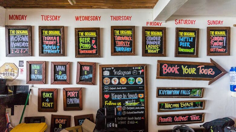 Hostal Outpost Beach Hostel - Adults Only