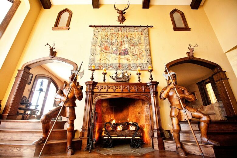 Highlands Castle