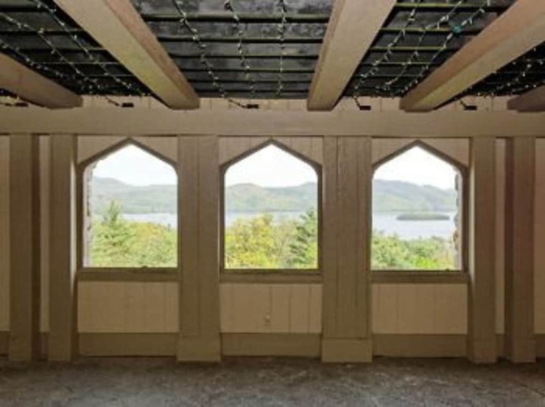 Highlands Castle