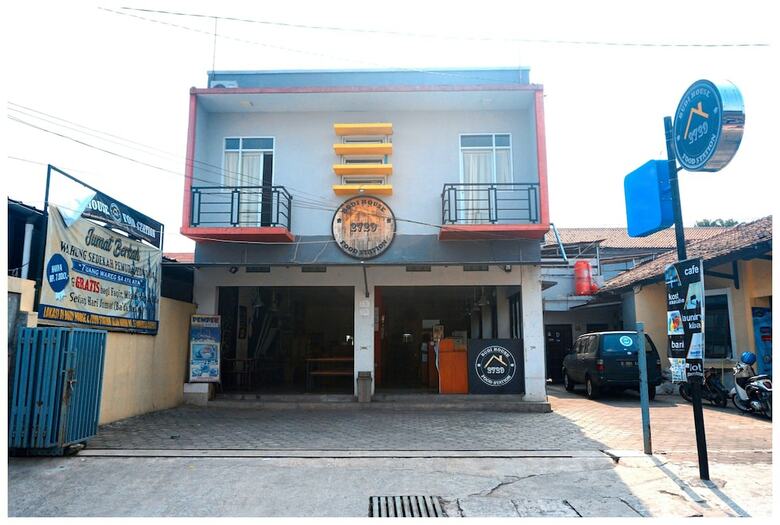 Hostal Budi House & Food Station