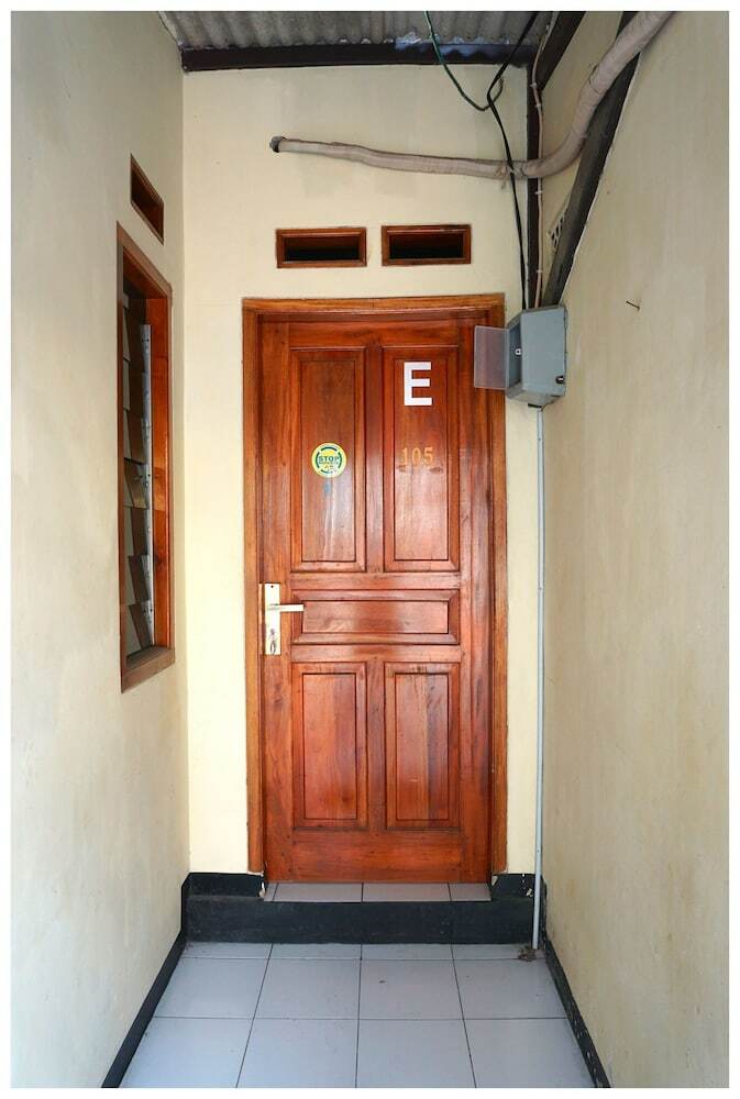 Hostal Budi House & Food Station