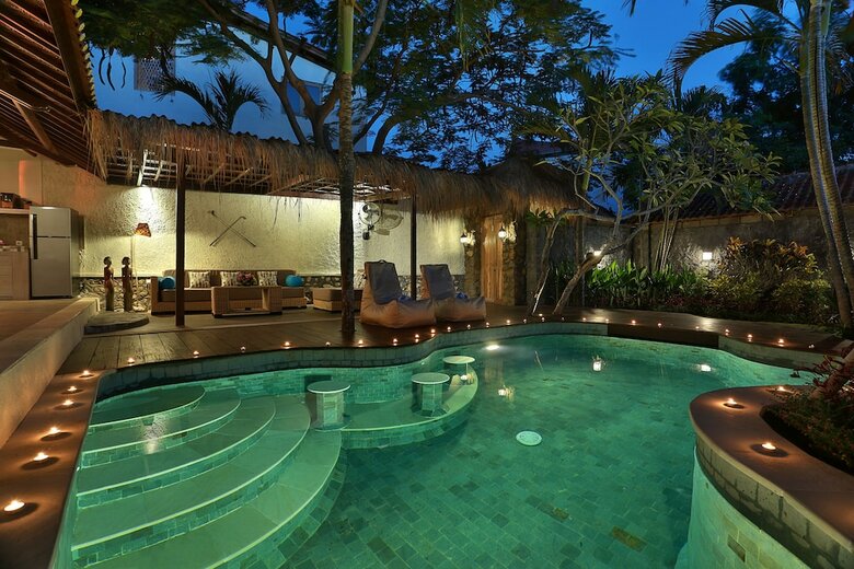 Breezy Point Villas