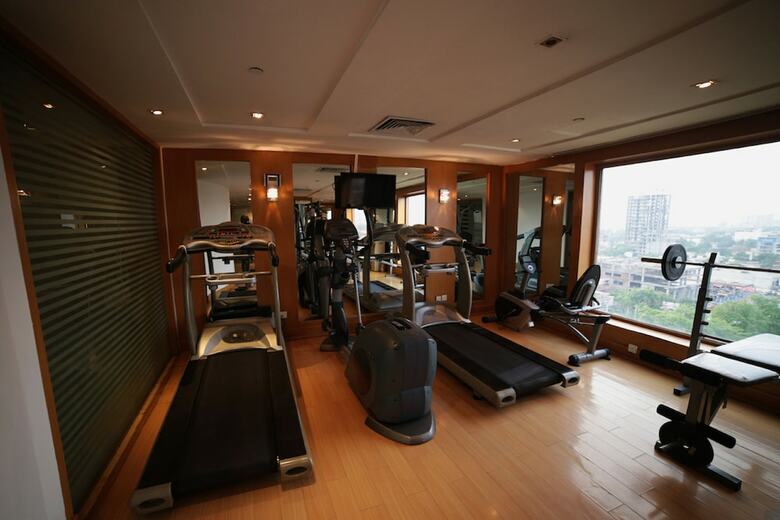 Park Lane Hotel
