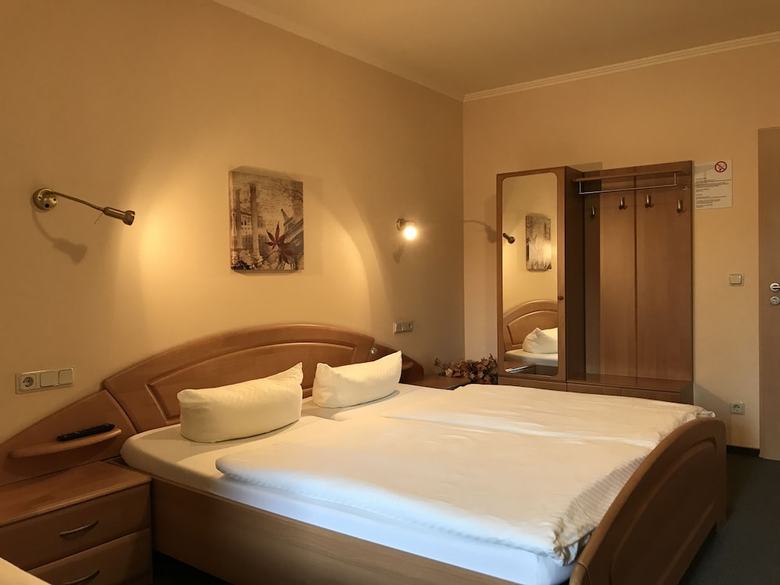 Hostal Garni Hotel Viktoria