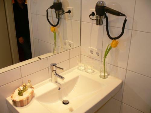 Hostal Hotel H�u�ler