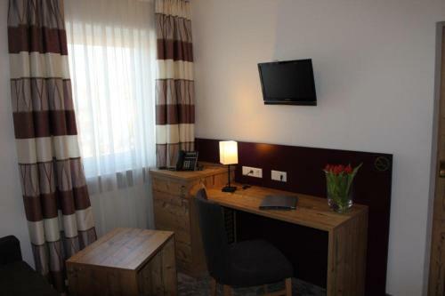 Hostal Hotel H�u�ler