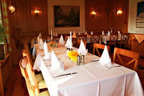 Hostal Hotel H�u�ler