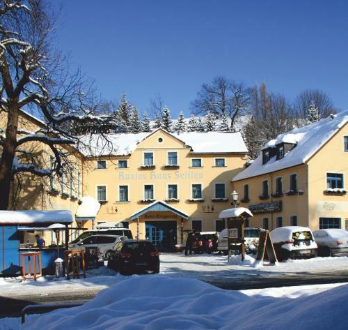 Hotel Erbgericht Buntes Haus