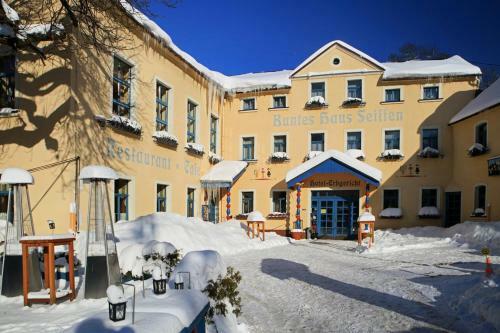 Hotel Erbgericht Buntes Haus