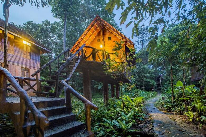 Hotel Art's Riverview Lodge