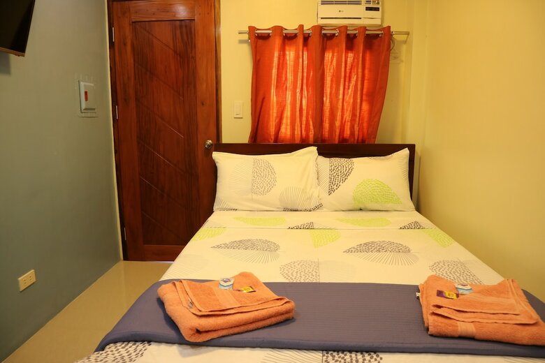 Hostal Ea Apartelle - Metro Vigan