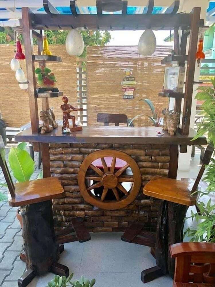 Hostal Ea Apartelle - Metro Vigan