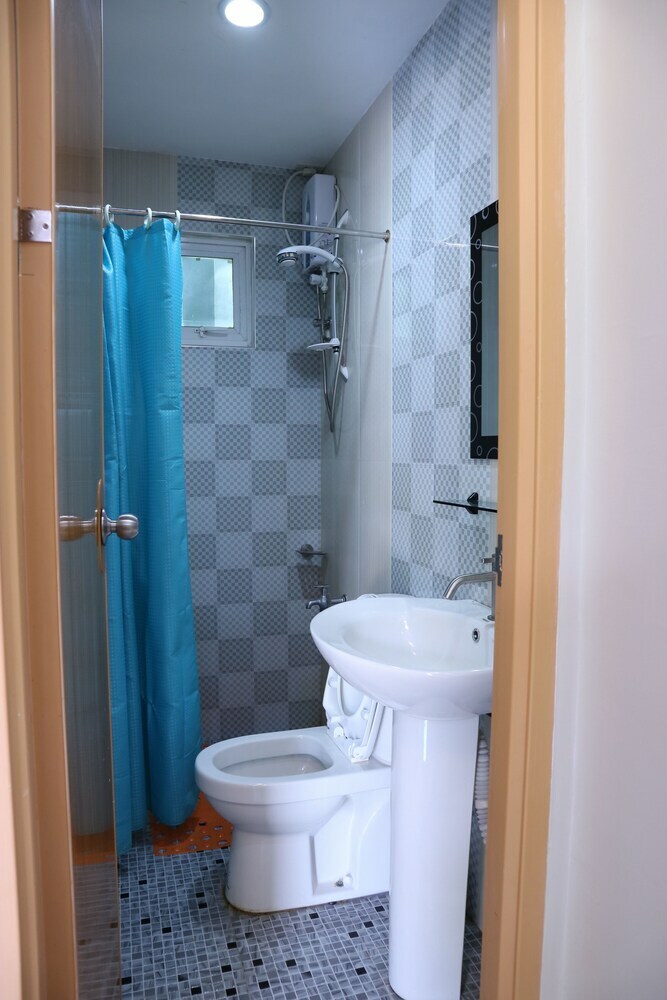Hostal Ea Apartelle - Metro Vigan