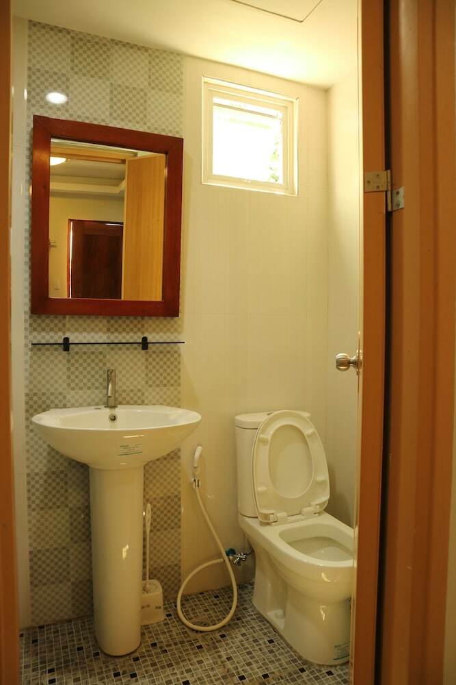 Hostal Ea Apartelle - Metro Vigan