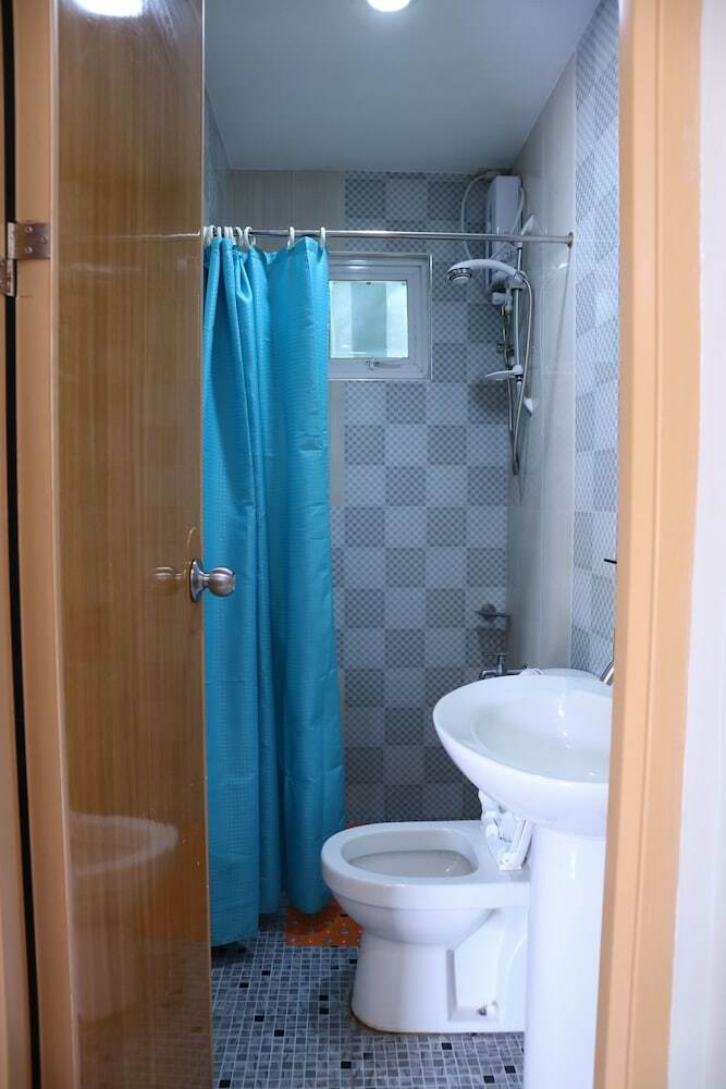 Hostal Ea Apartelle - Metro Vigan