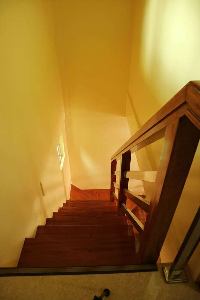 Hostal Ea Apartelle - Metro Vigan
