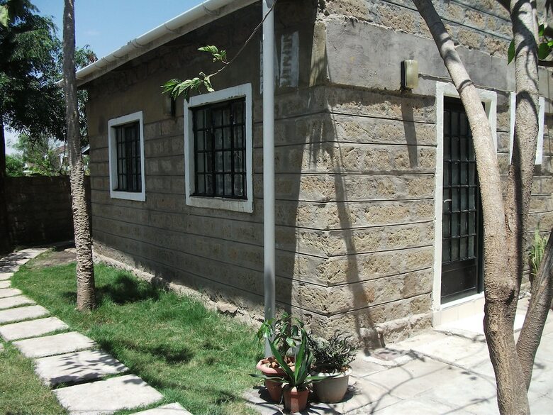 Hotel Safari Homestay