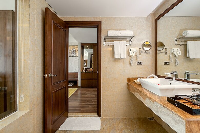 Luxtery Hotel