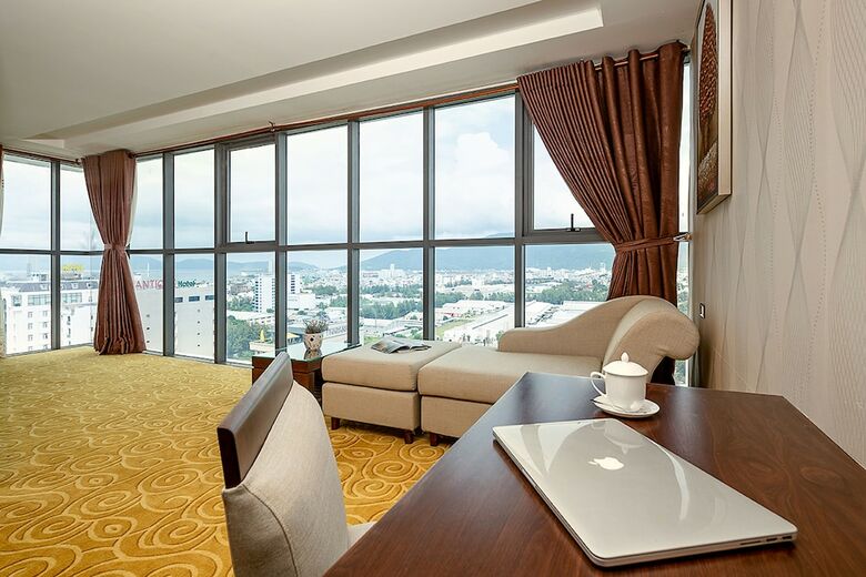 Luxtery Hotel