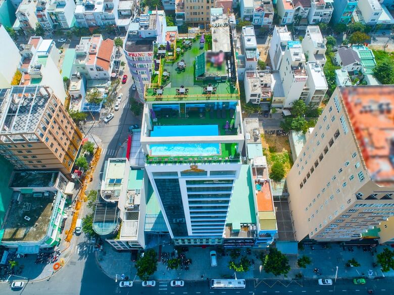 Luxtery Hotel