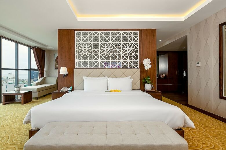 Luxtery Hotel