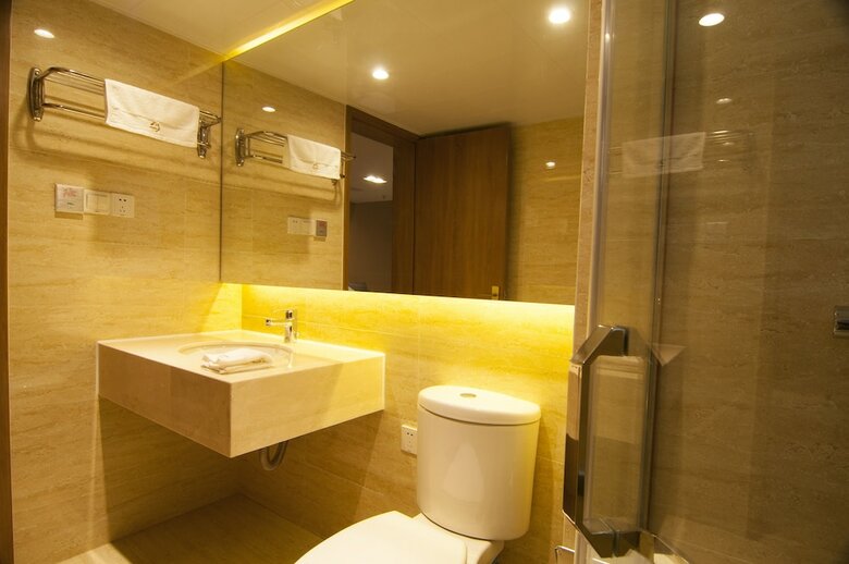Aparthotel Home Plus Suite Hotel And Apartment