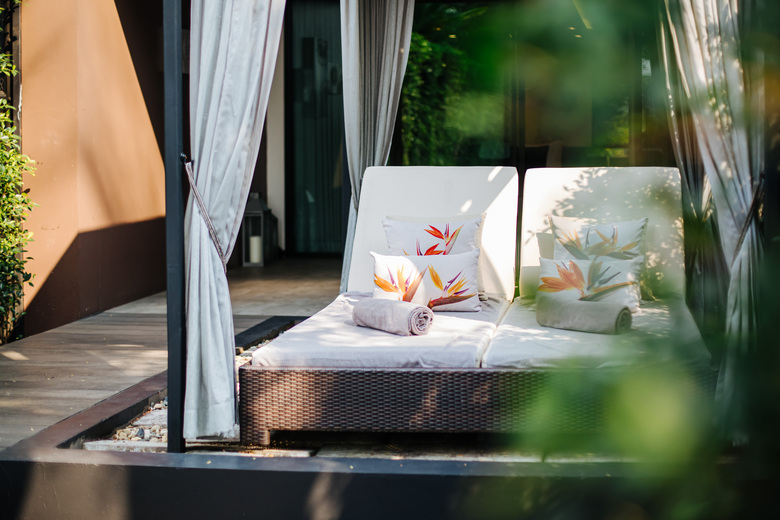 Hotel X2 Chiang Mai Riverside Resort