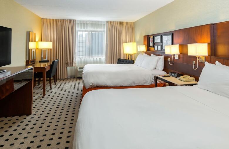 Delta Hotels By Marriott Utica