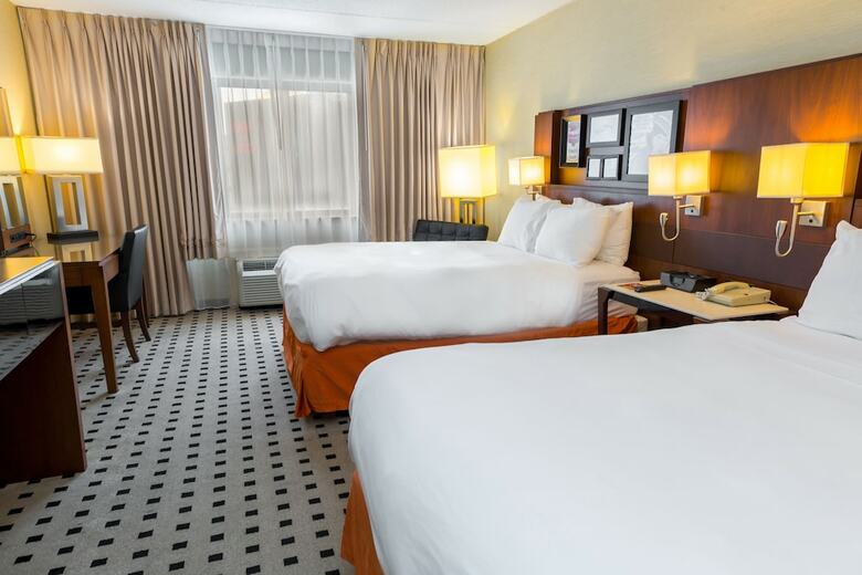 Delta Hotels By Marriott Utica