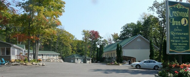 Hotel Crestwood Inn