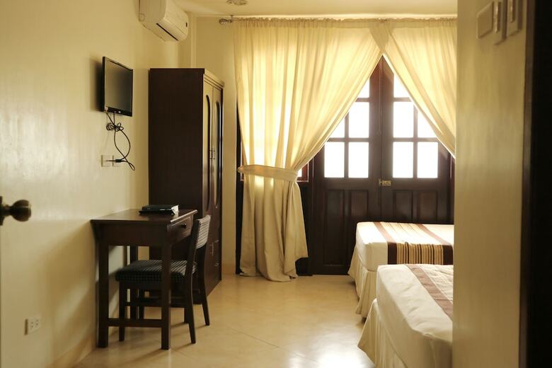 Hotel Metro Vigan Inn