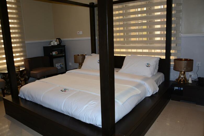 Springs Sparadise Hotel