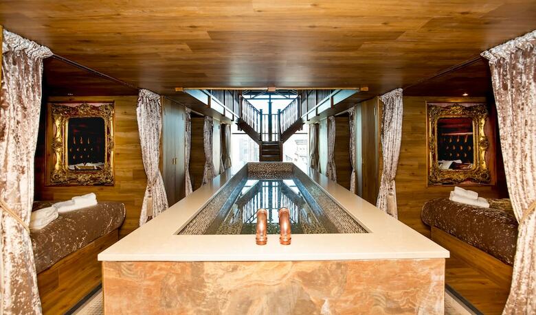 Signature Living At The Shankly Hotel