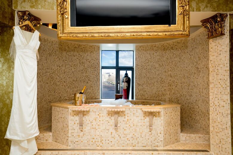 Signature Living At The Shankly Hotel