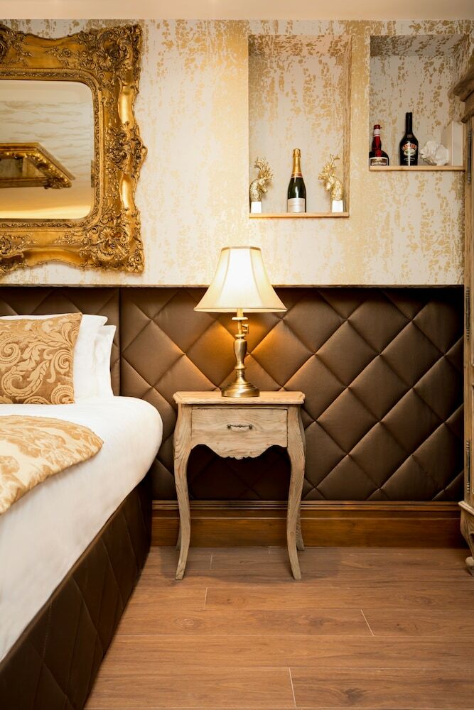 Signature Living At The Shankly Hotel