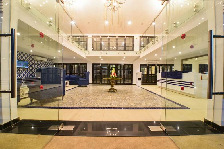 Hotel Silver Sands Serenity