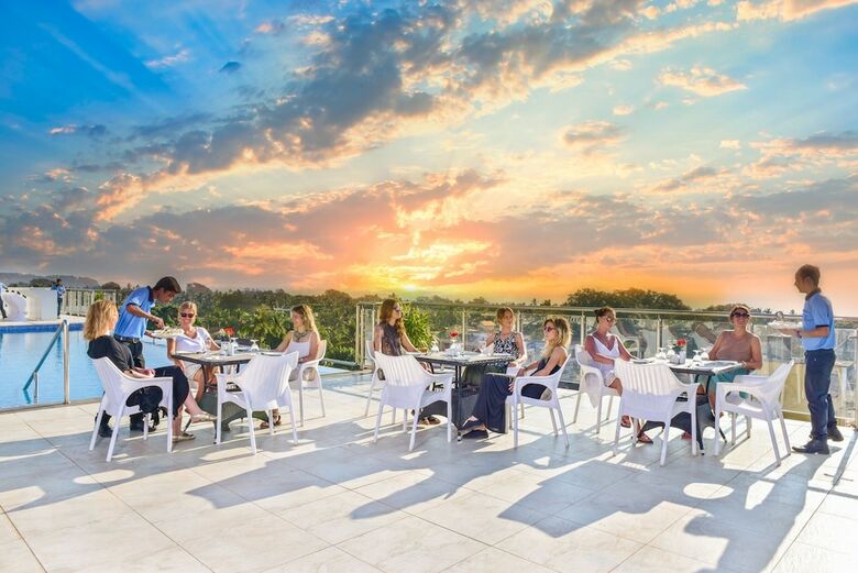 Hotel Silver Sands Serenity