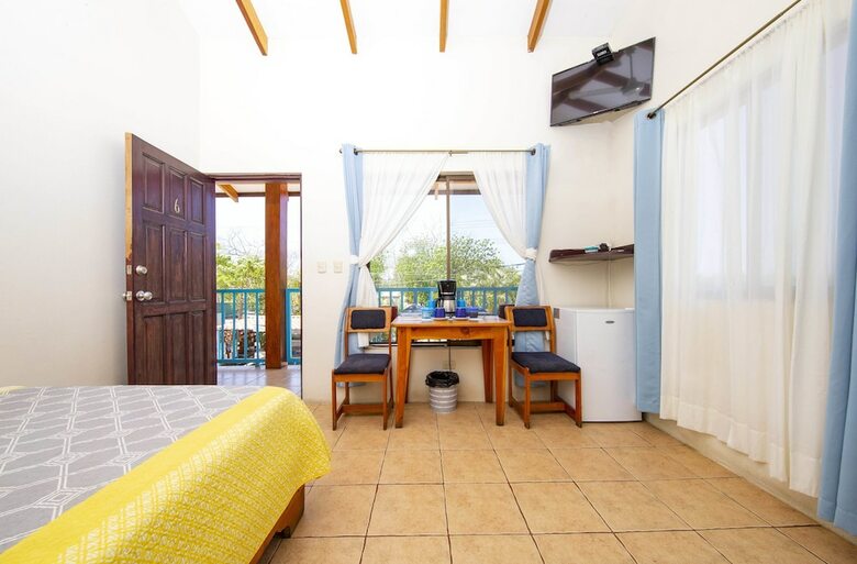 Hotel Cabinas Diversion Tropical
