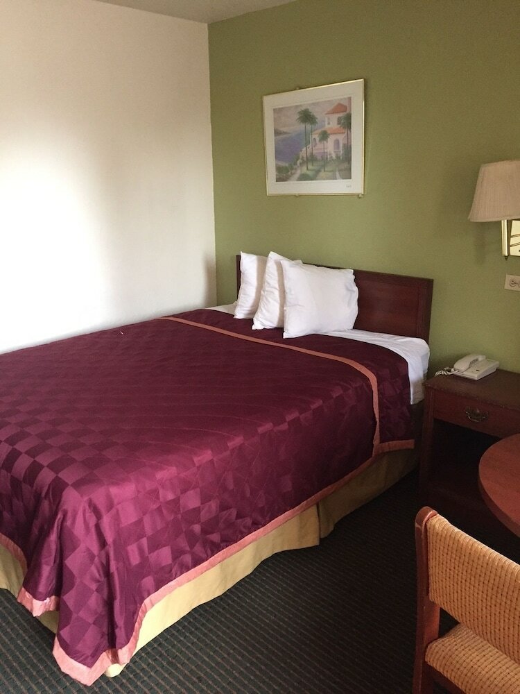 Hotel Farmington Inn