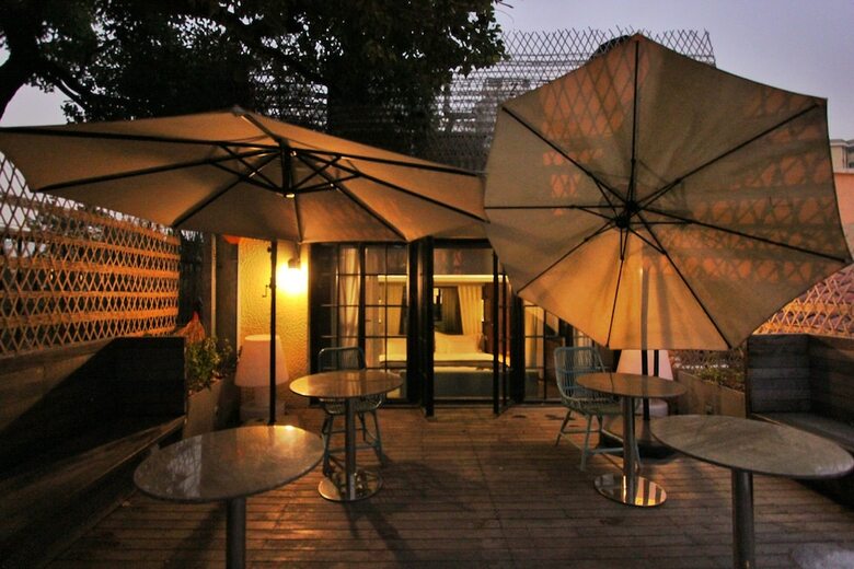 Hotel Seclusive Life In Landscape