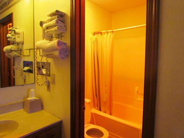 Motel Travel Inn & Suites