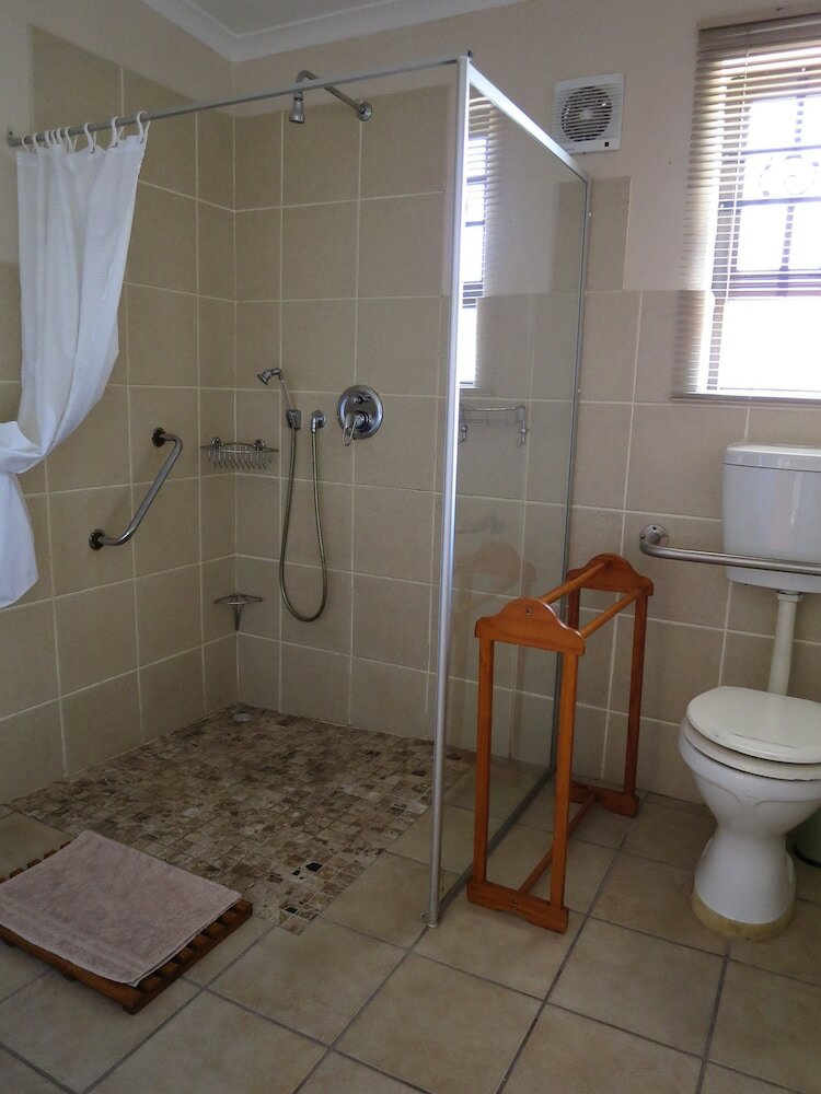 Hotel Dempsey's Guest House