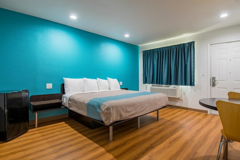 Motel 6 San Bernardino, Ca - Downtown
