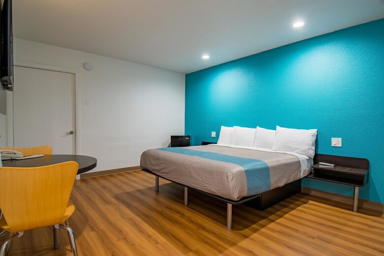 Motel 6 San Bernardino, Ca - Downtown