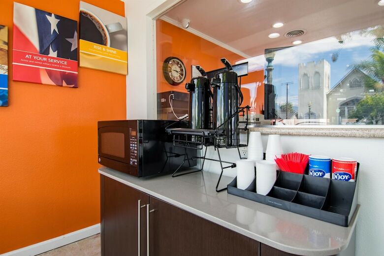 Motel 6 San Bernardino, Ca - Downtown